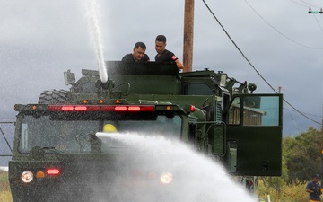 Hawaii Army National Guard firefighters conduct joint emergency response training on Maui