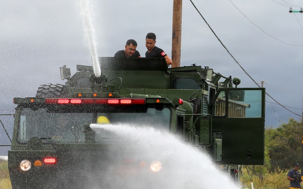 Hawaii Army National Guard firefighters conduct joint emergency response training on Maui