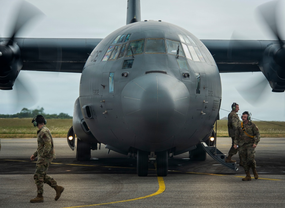 U.S. Airmen and Soldiers arrive to participate in the 82nd anniversary of D-Day