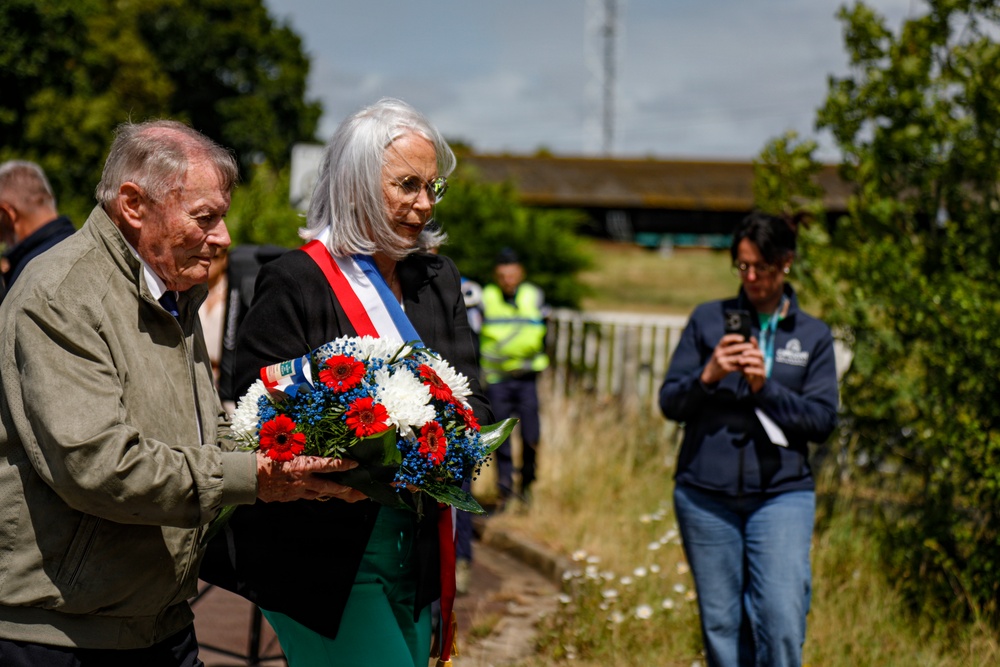 Paratroopers honor resilience of French during Normandy 82 ceremony