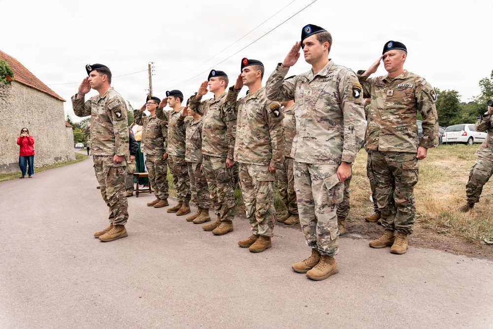 101st Airborne Division Soldiers honor 2nd Lt. George E. Schmidt in Normandy