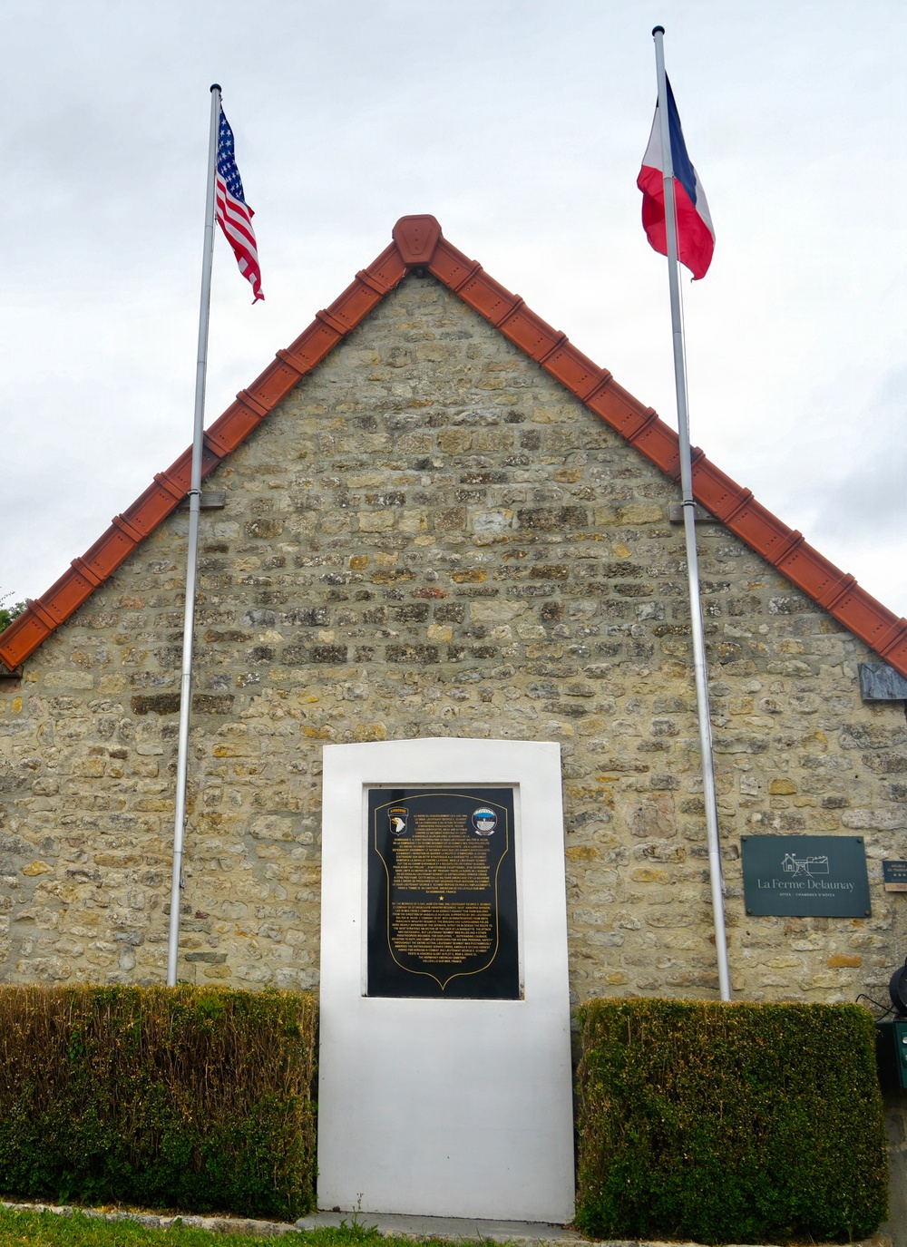 101st Airborne Division Honors D-Day Fallen at La Ferme Delaunay Memorial