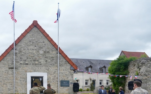 101st Airborne Division Honors D-Day Fallen at La Ferme Delaunay Memorial