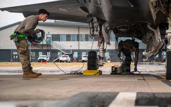 Liberty Wing Maintainers prep F-35s for RAFL26
