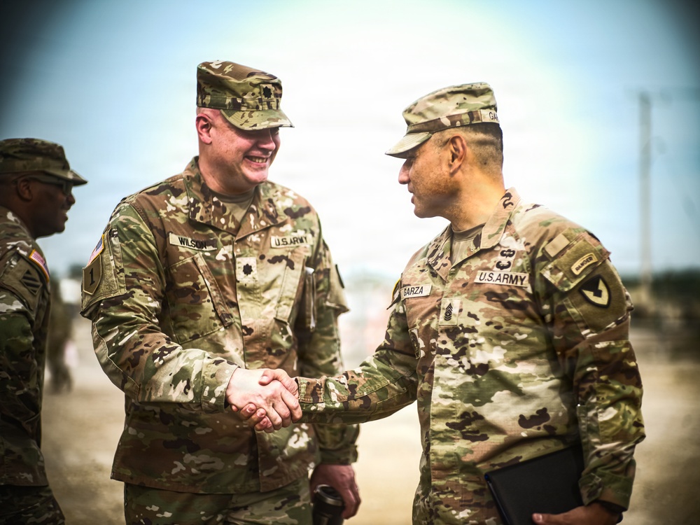 AMC CSM Garza visits Fort Riley