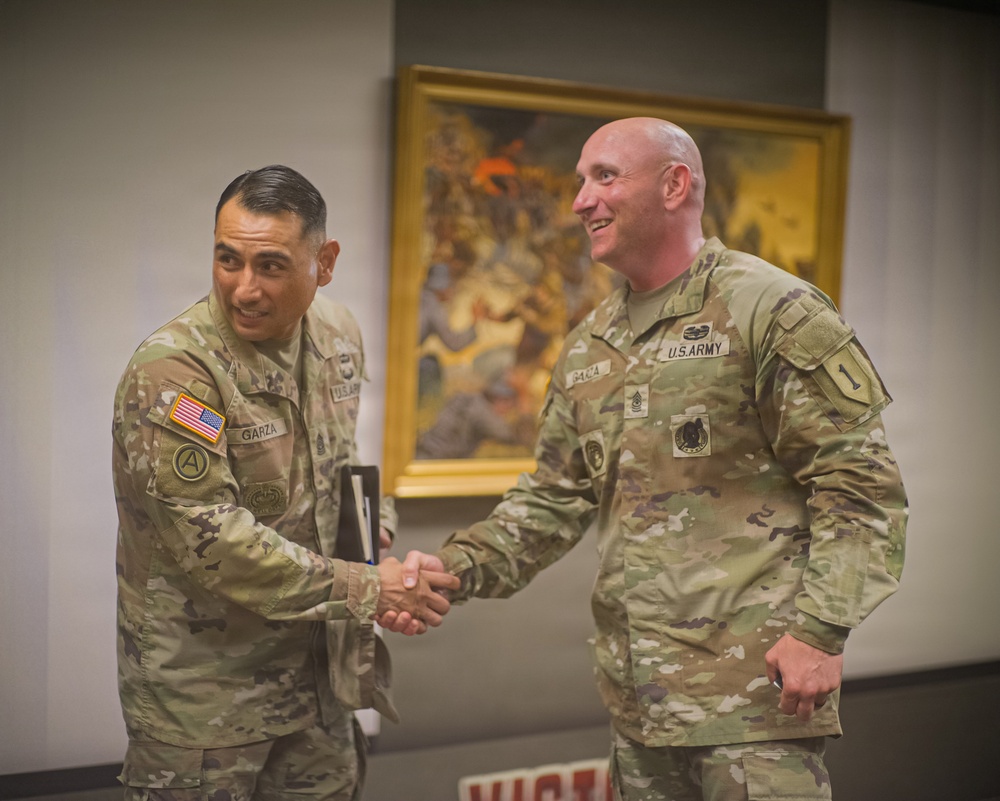 AMC CSM Garza visits Fort Riley