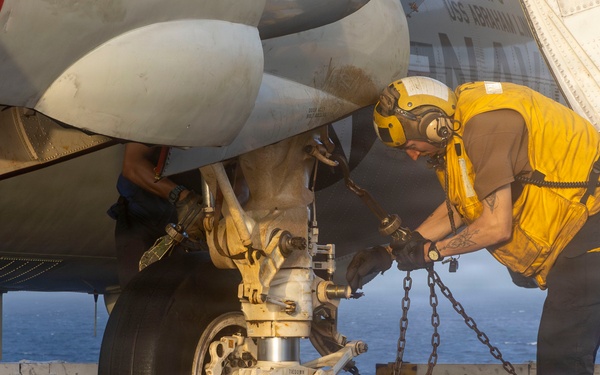Abraham Lincoln Conducts Flight Deck Operations