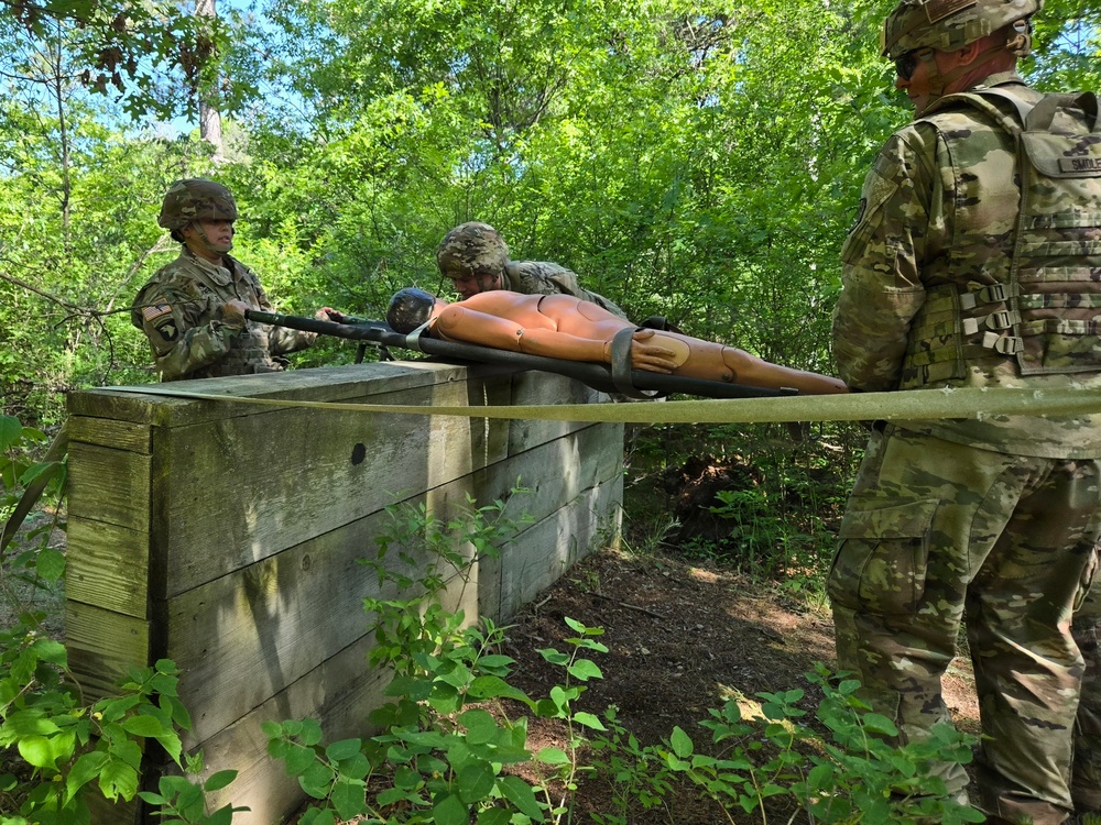 CE-MARSG Soldiers Strengthen Combat Readiness Through Litter Carry Training