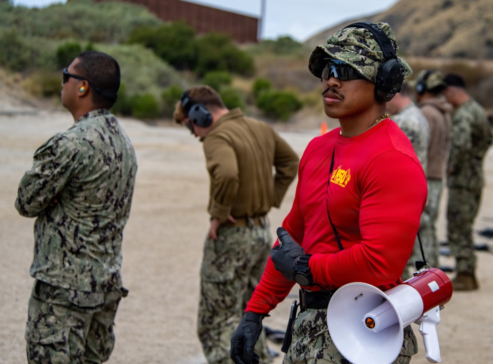 NMCB 5 Trains Shooting Range Qualifications