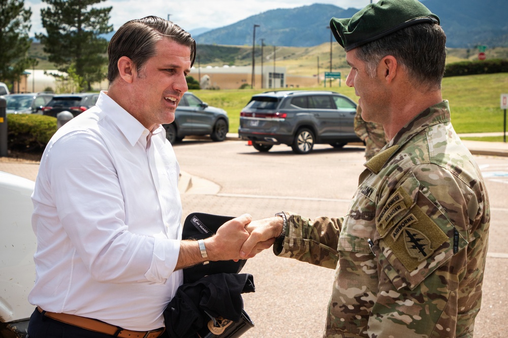 Assistant Secretary Anderson Visits 10th Special Forces Group (Airborne) at Fort Carson