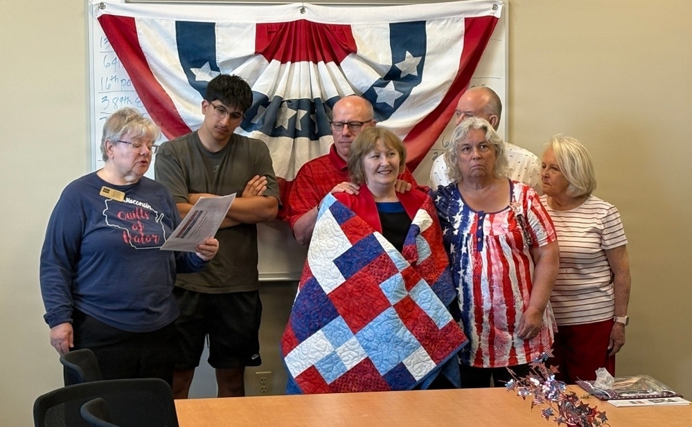 Fort McCoy LRC director, retired lieutenant colonel, receives Quilt of Valor