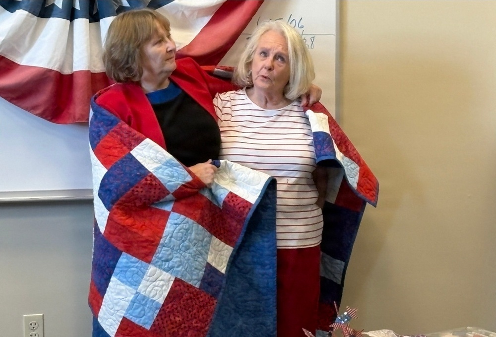 Fort McCoy LRC director, retired lieutenant colonel, receives Quilt of Valor
