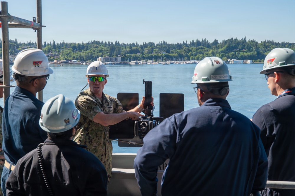 USS Ronald Reagan (CVN 76) Sailors Conduct Maintenance