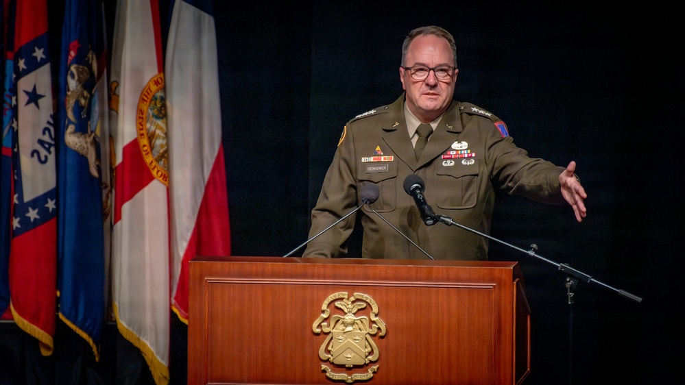 CAC Commander emphasizes influence of a field grade officer at CGSOC graduation