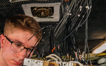 Ronald Reagan Sailors Conduct Maintenance On Heater Wiring