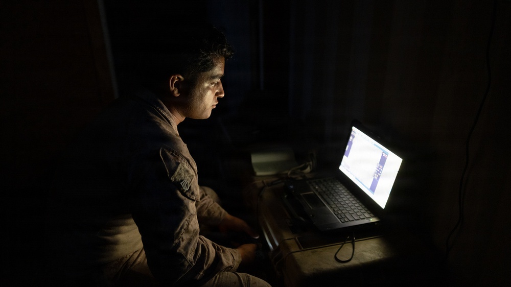 13th MEU BLT 2/4 Conducts a Simulated Sensing Expeditionary Advanced Base Mission