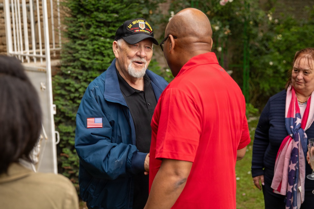 1st Infantry Division Command Team and Soldiers Attend Charles Shay Social