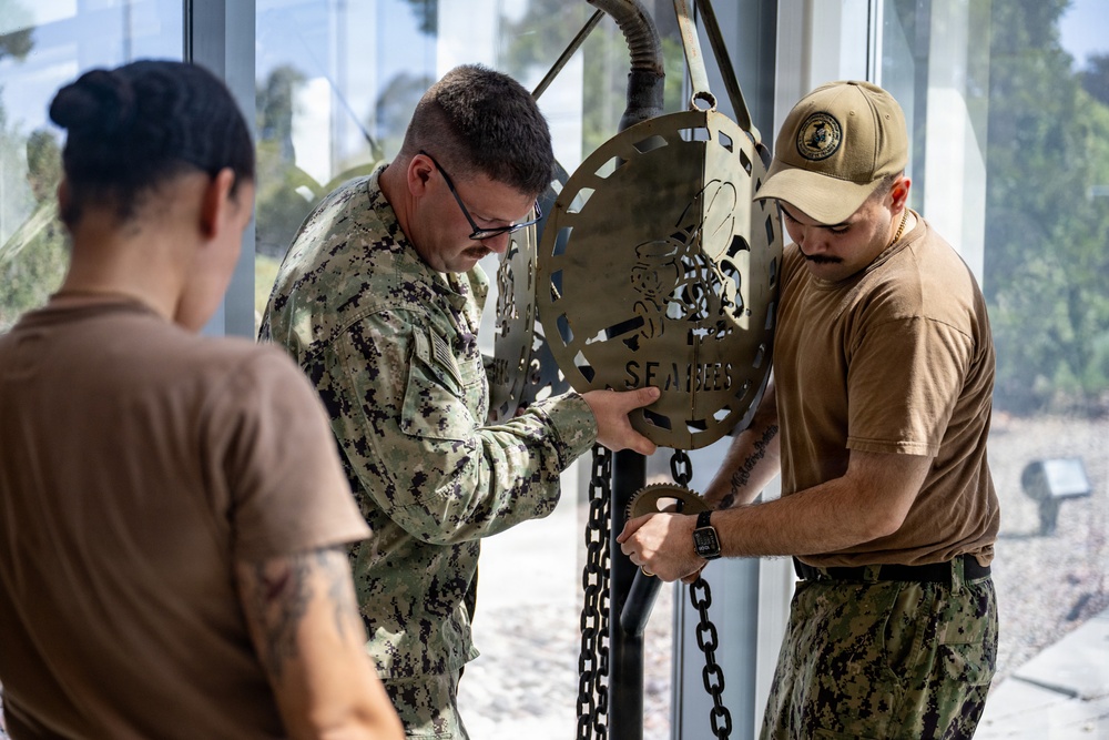 NCG 1 Seabees Move Vintage Exhibits For U.S. Navy Seabee Museum