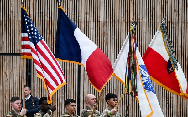 WWII veterans welcomed to Normandy for D-Day commemortaion