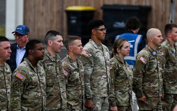 WWII veterans welcomed to Normandy for D-Day commemortaion