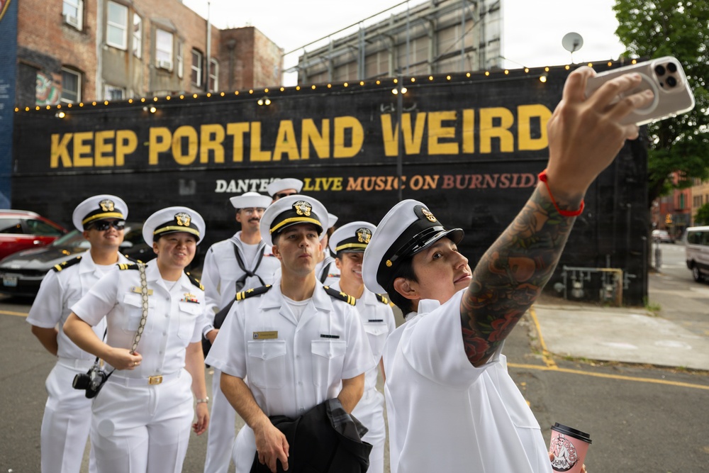 Sailors Visit Iconic Portland Landmarks During Fleet Week 2026
