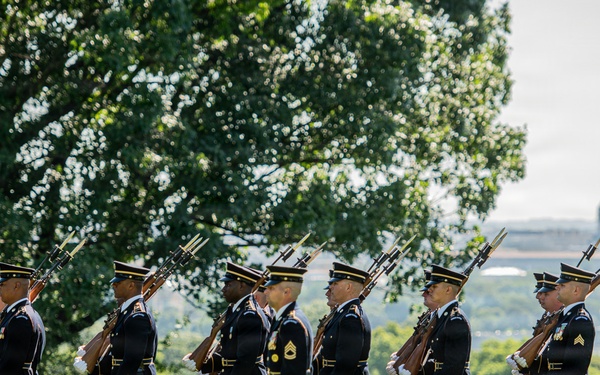 Army Full Honors Arrival for Lt. Gen. Marek Sokołowski, June 2, 2026