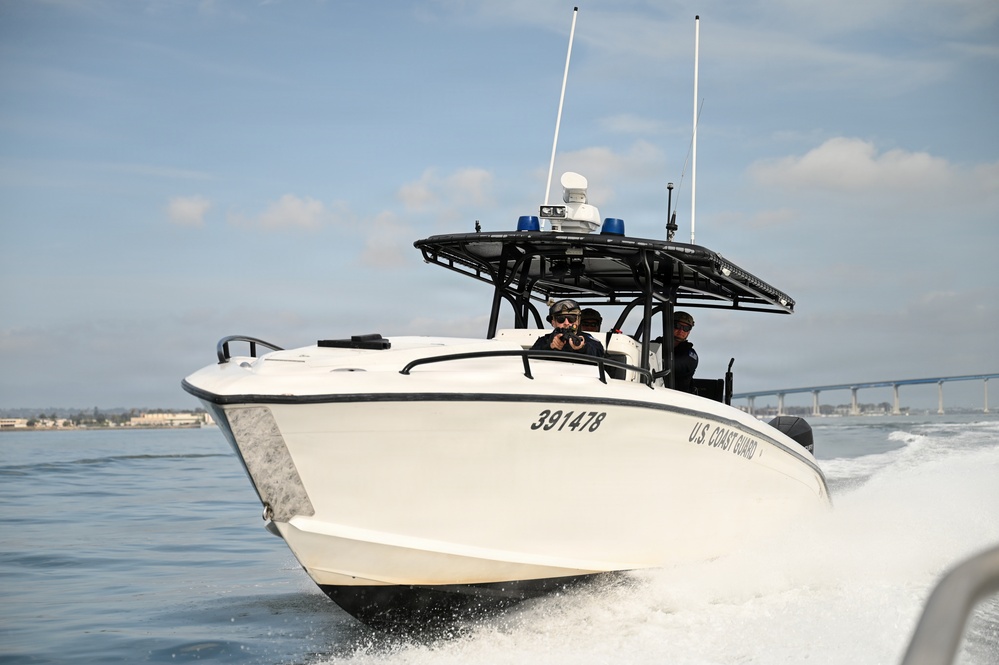 Maritime Safety and Security Team Conducts Pursuit Training Offshore San Diego