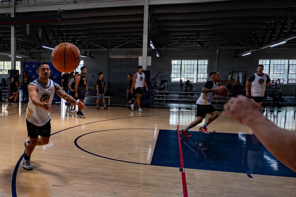 Coast Guard Base Alameda hosts Hoops for Troops event with Golden State Warriors