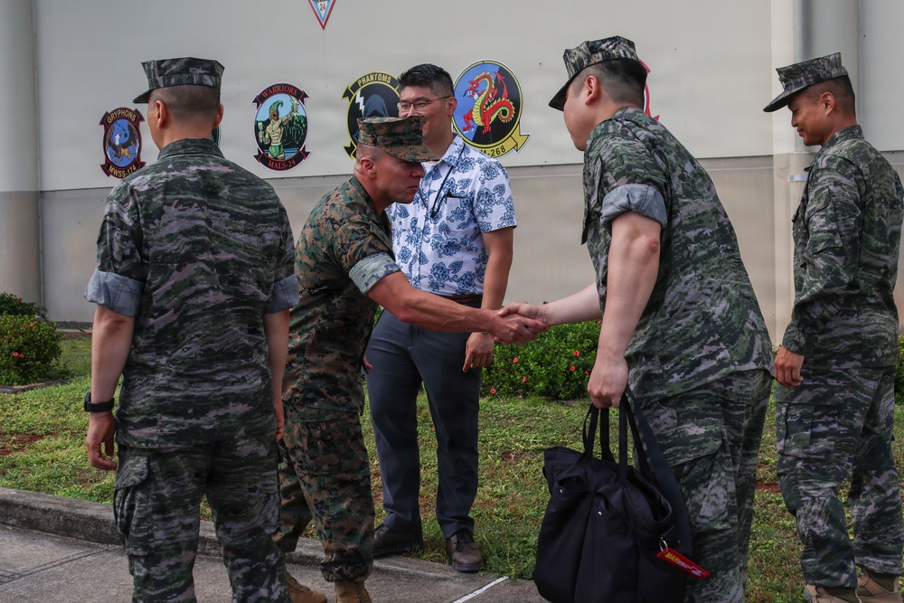 Republic of Korea Marine Corps senior leaders visit MAG-24