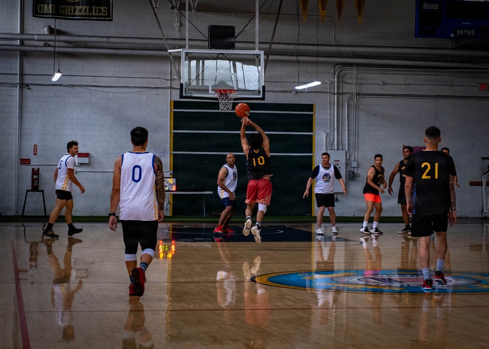 Coast Guard Base Alameda hosts Hoops for Troops event with Golden State Warriors