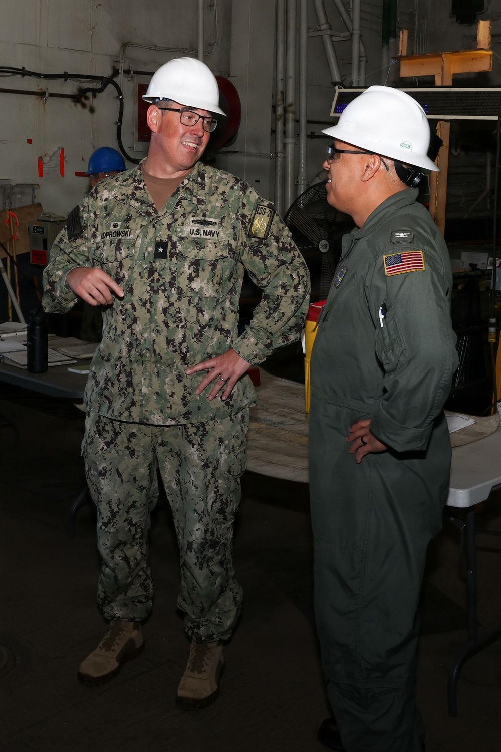 Distinguished Visitors from Expeditionary Strike Group Two visit USS Bataan (LHD 5)