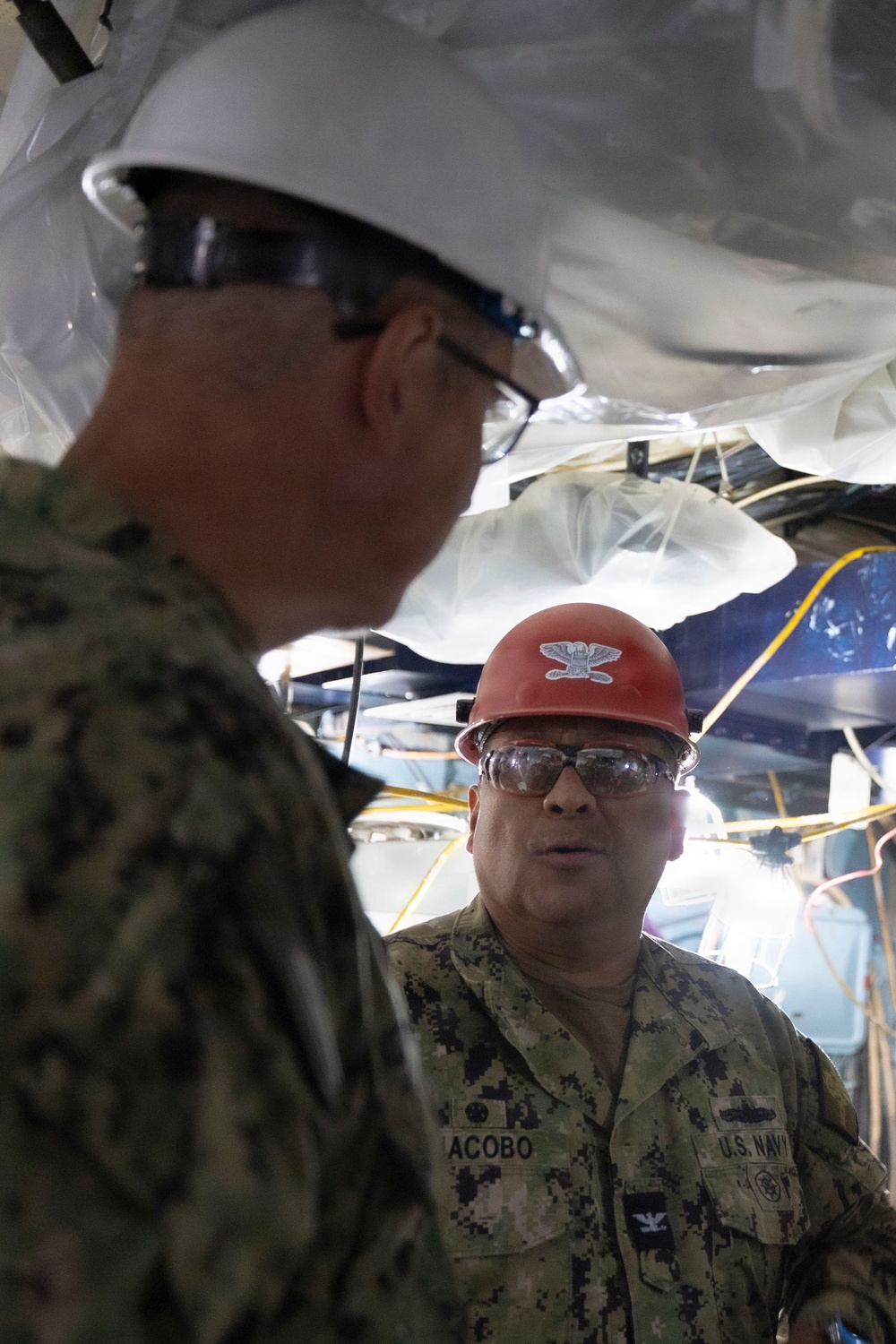 Distinguished Visitors from Expeditionary Strike Group Two visit USS Bataan (LHD5)