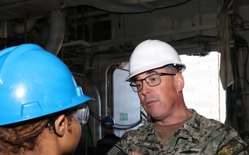 Distinguished Visitors from Expeditionary Strike Group Two visit USS Bataan (LHD 5)