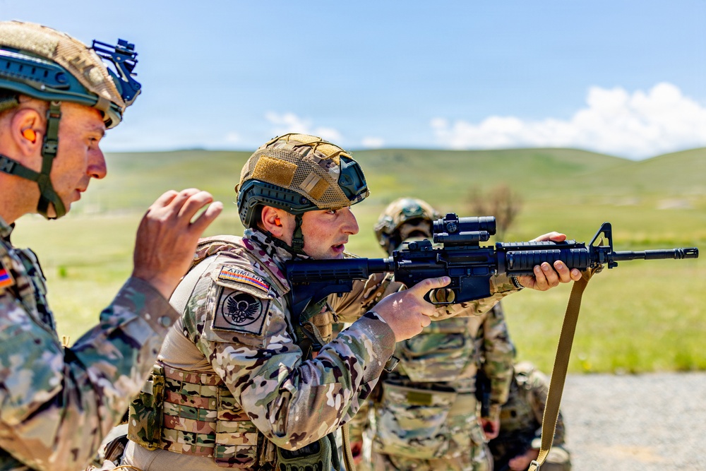 U.S. and Partner Service Members Conduct M4 Familiarization Training During Exercise Regional Cooperation 2026