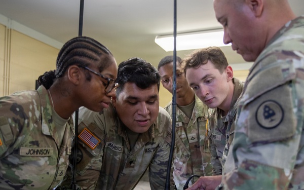 301st Troop Command Soldiers strengthen communications readiness during radio training