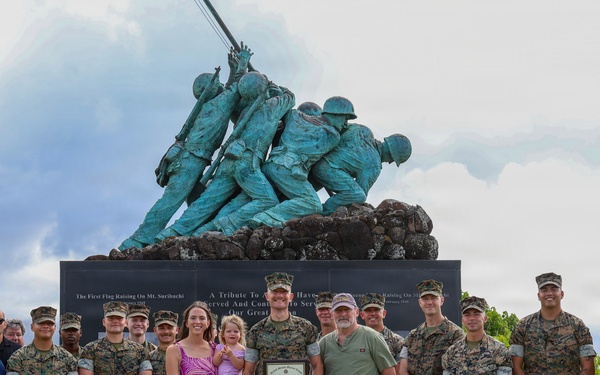 MARFORPAC comptroller chief promoted to master sergeant