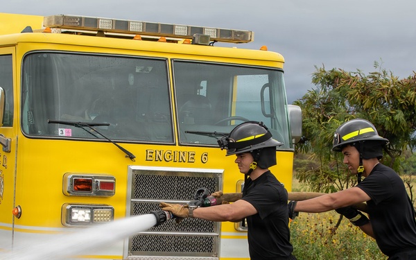 Hawaii Army National Guard firefighters conduct joint emergency response training on Maui