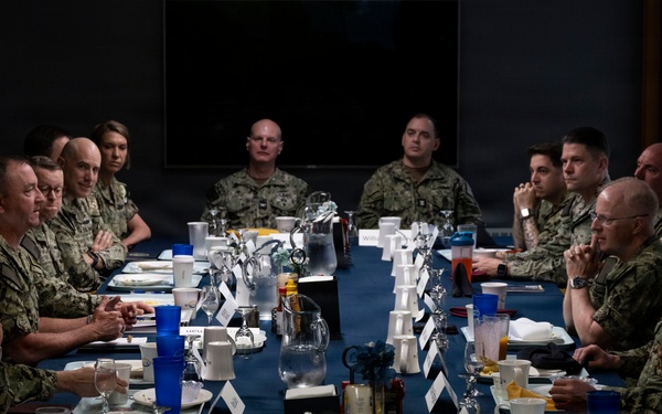 CNO and MCPON engage with leaders at Submarine Group Nine