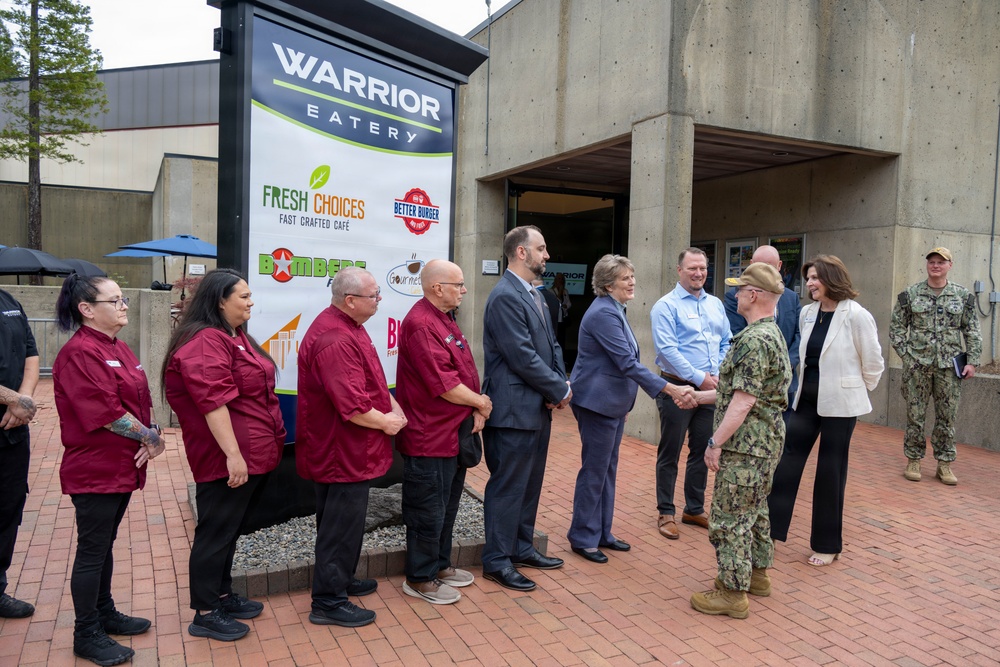CNO and MCPON participate in Warrior Eatery reopening