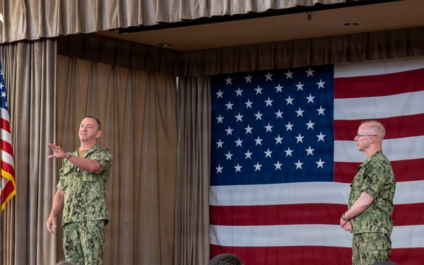 CNO and MCPON conduct all-hands call on Naval Base Kitsap-Bangor