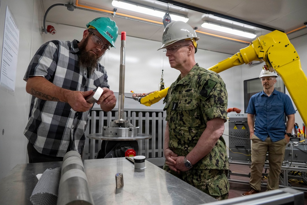 CNO and MCPON visit Puget Sound Naval Shipyard and Intermediate Maintenance Facility