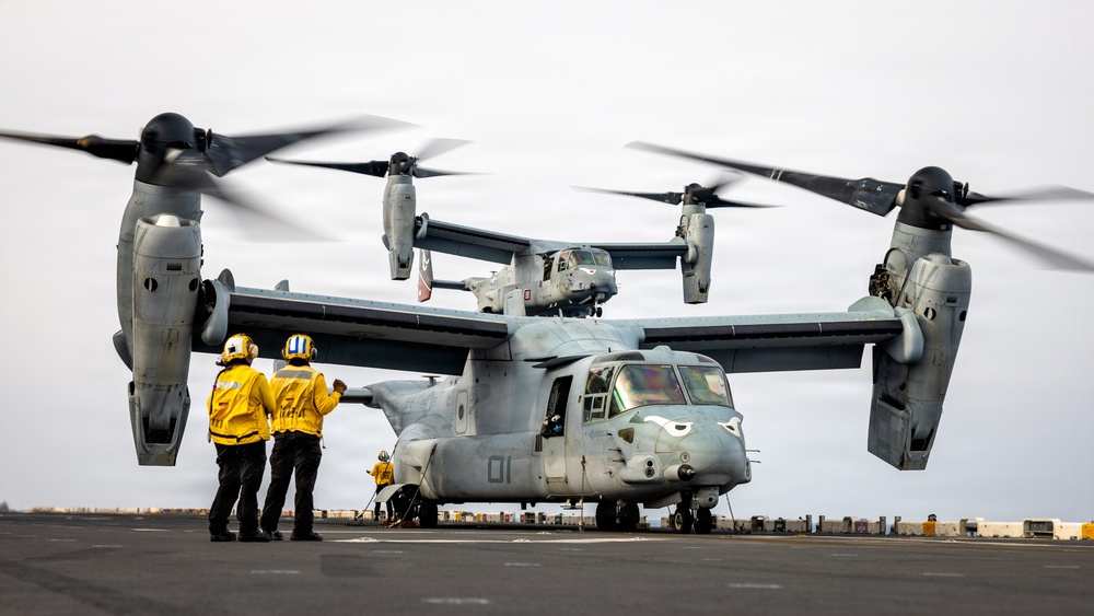 11th MEU Marines, Sailors Conduct Flight Operations Aboard USS Boxer