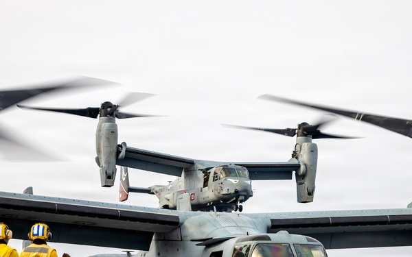 11th MEU Marines, Sailors Conduct Flight Operations Aboard USS Boxer
