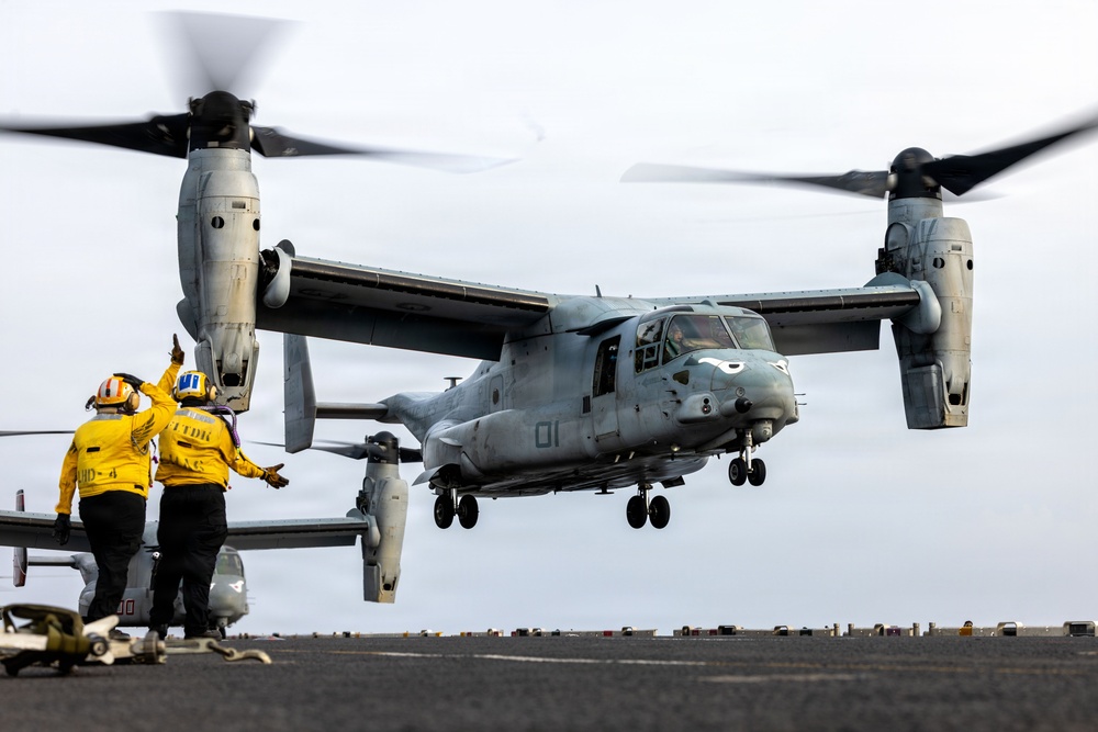 11th MEU Marines, Sailors Conduct Flight Operations Aboard USS Boxer