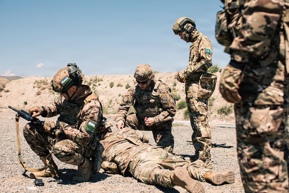 U.S. and Partner Service Members Conduct M4 Familiarization Training During Exercise Regional Cooperation 2026