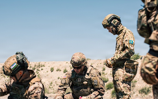 U.S. and Partner Service Members Conduct M4 Familiarization Training During Exercise Regional Cooperation 2026