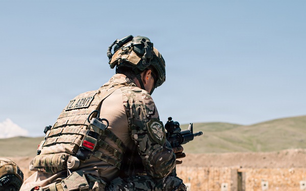 U.S. and Partner Service Members Conduct M4 Familiarization Training During Exercise Regional Cooperation 2026