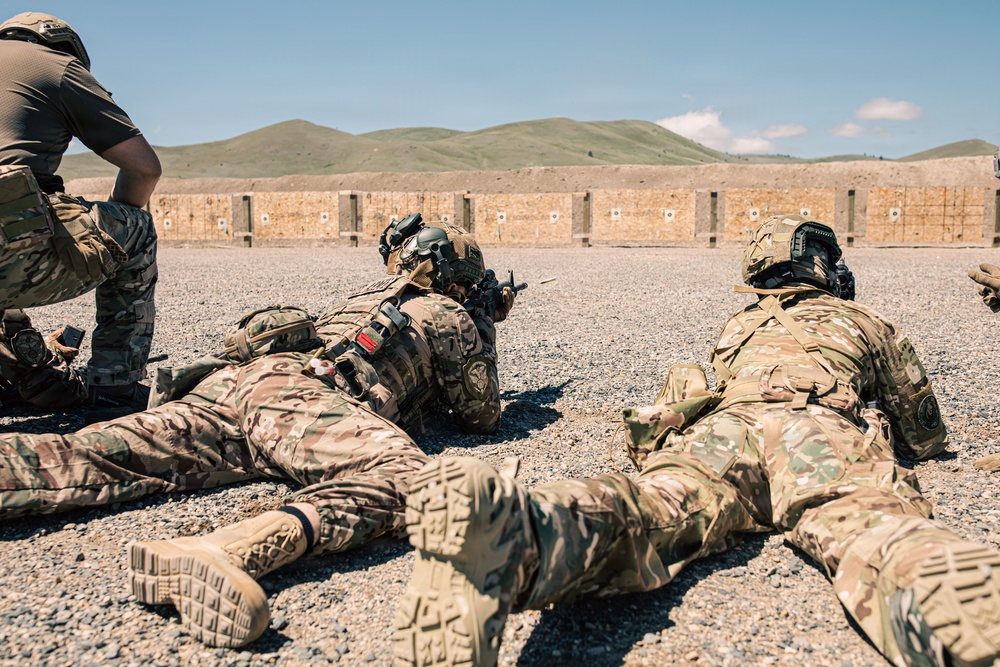 U.S. and Partner Service Members Conduct M4 Familiarization Training During Exercise Regional Cooperation 2026