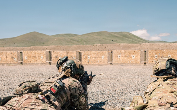 U.S. and Partner Service Members Conduct M4 Familiarization Training During Exercise Regional Cooperation 2026