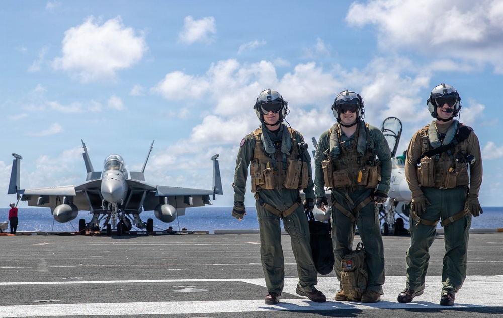 George Washington Commanding Officer Conducts Flight Operations